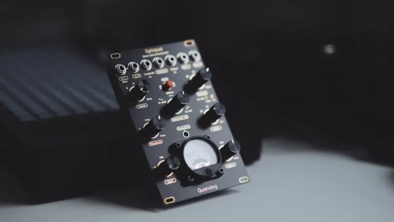 Sound optimization methods for speakers in PCB systems